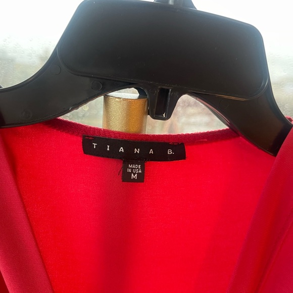 Thigh-High Short Romper - Picture 3 of 7